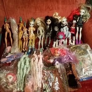 Monster high doll parts for repaint